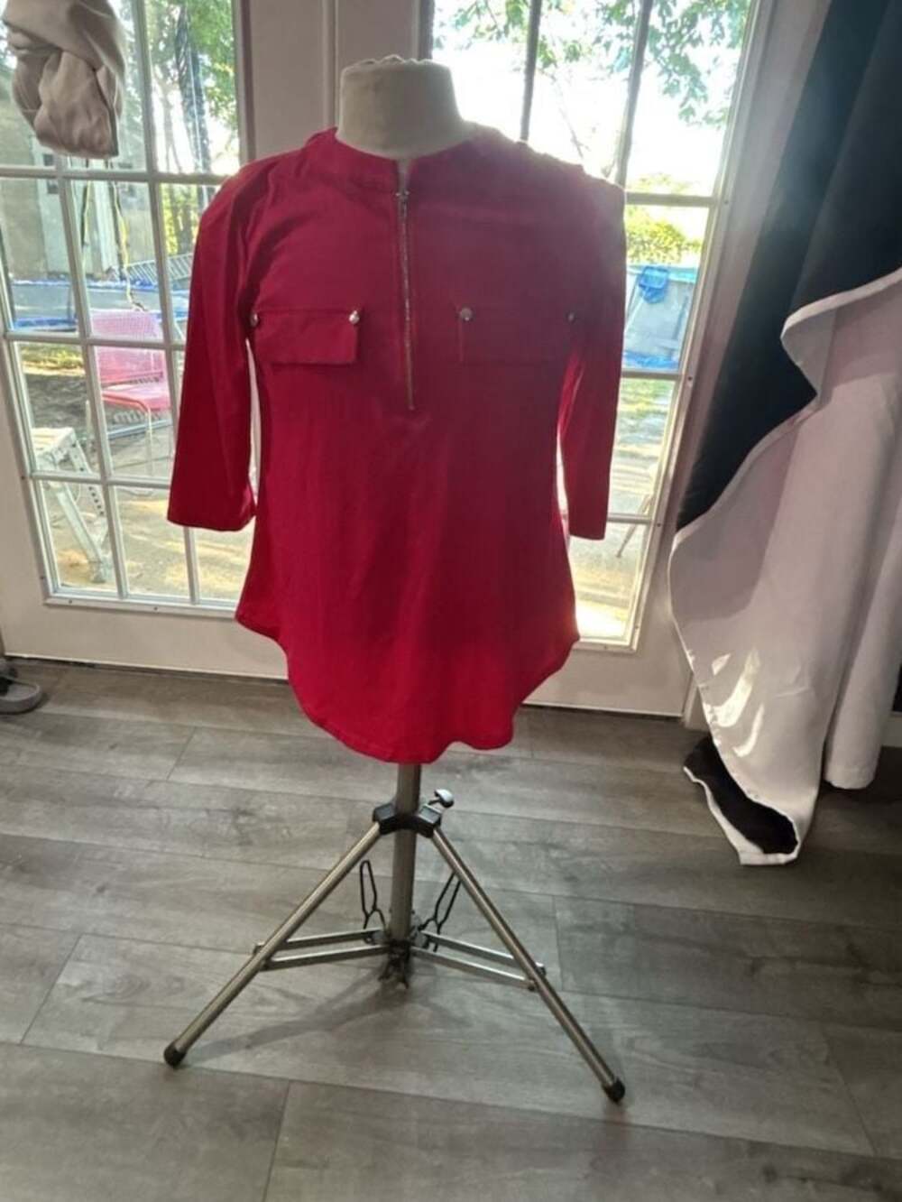 Fashion Women's Red 3/4 Sleeve Zip-Neck Casual Tunic Blouse